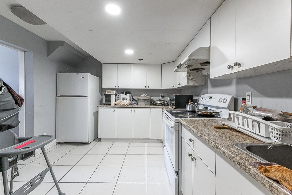 Listing Image 14