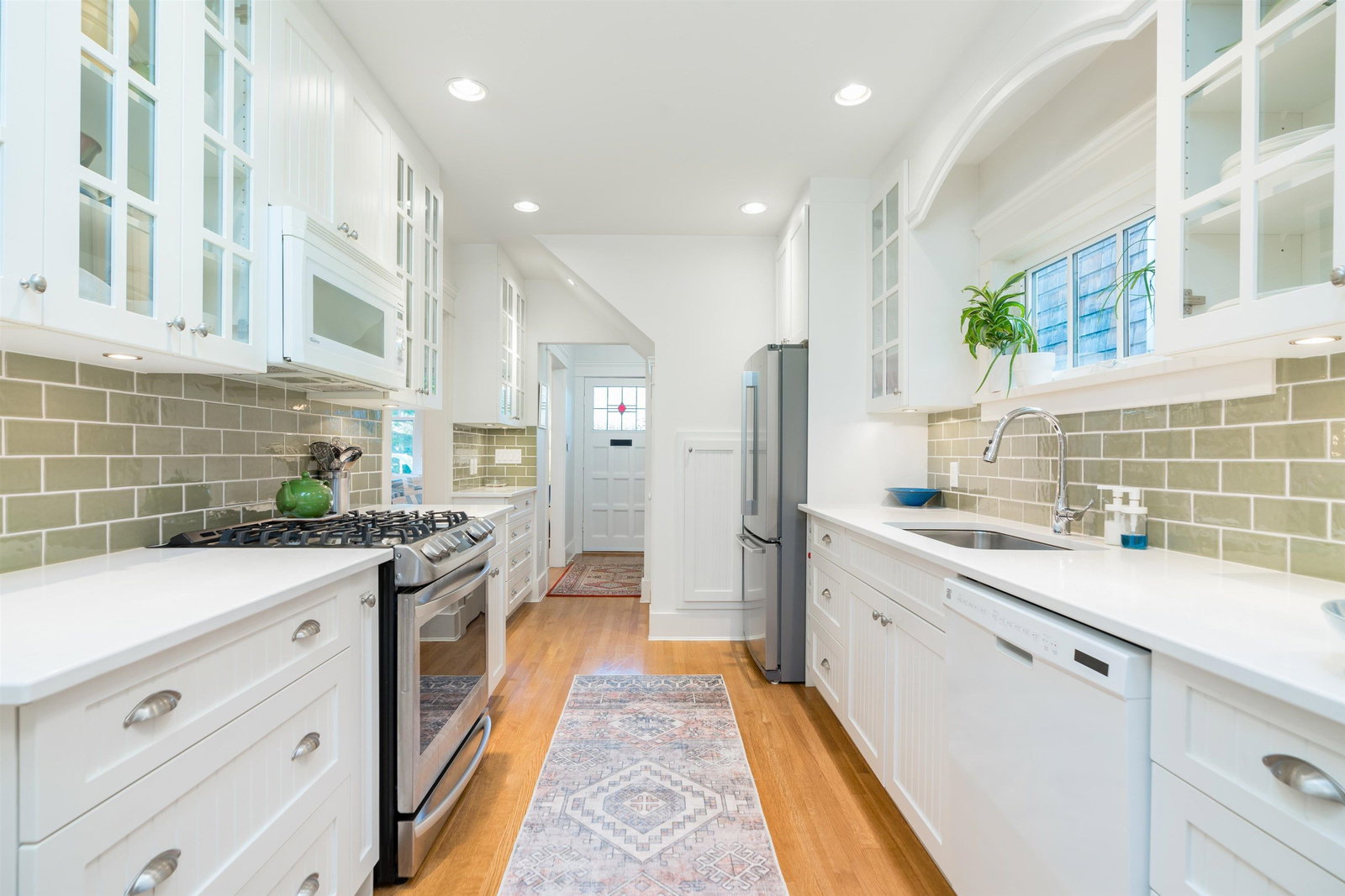 Listing Image 19