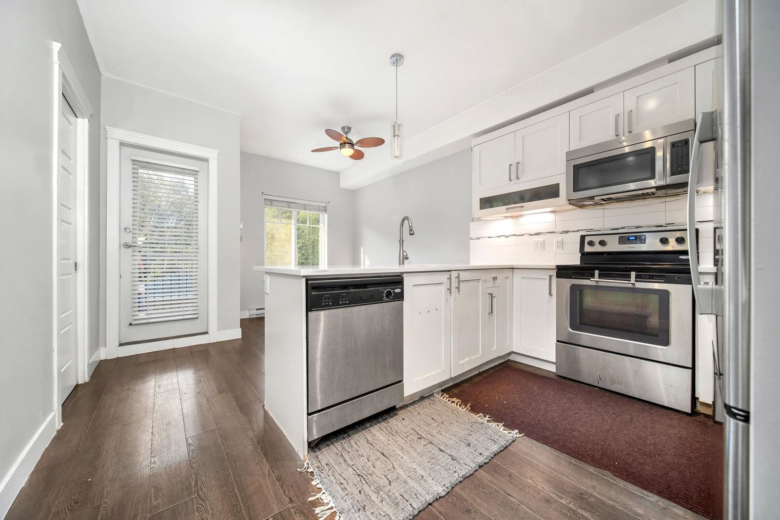 Listing Image 13