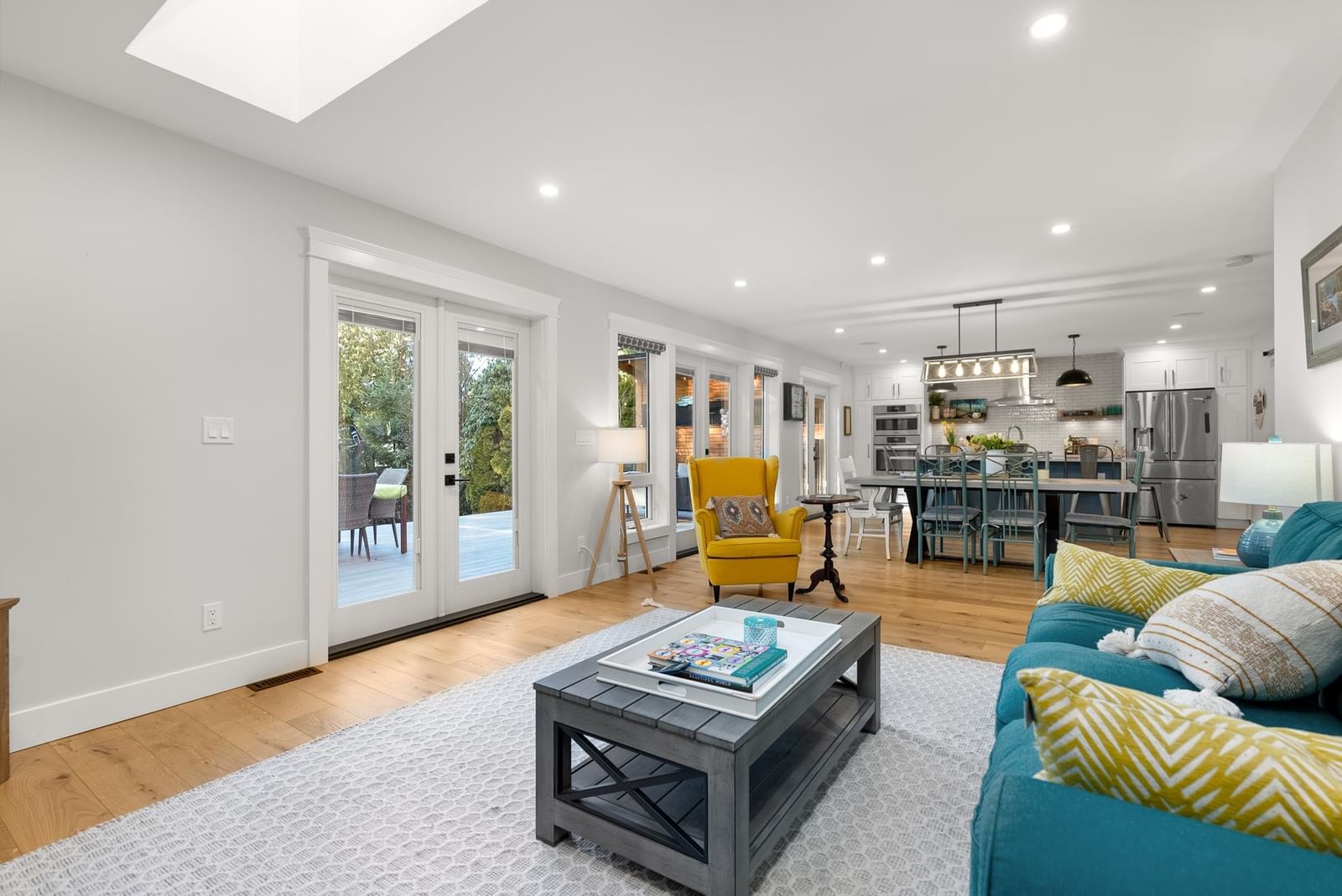 Listing Image 15