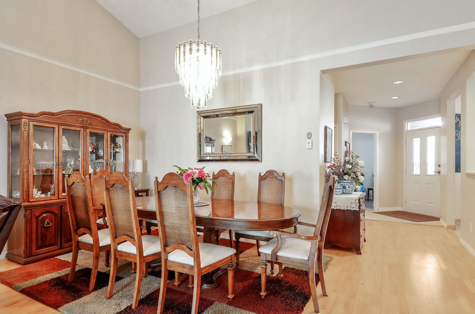Listing Image 6