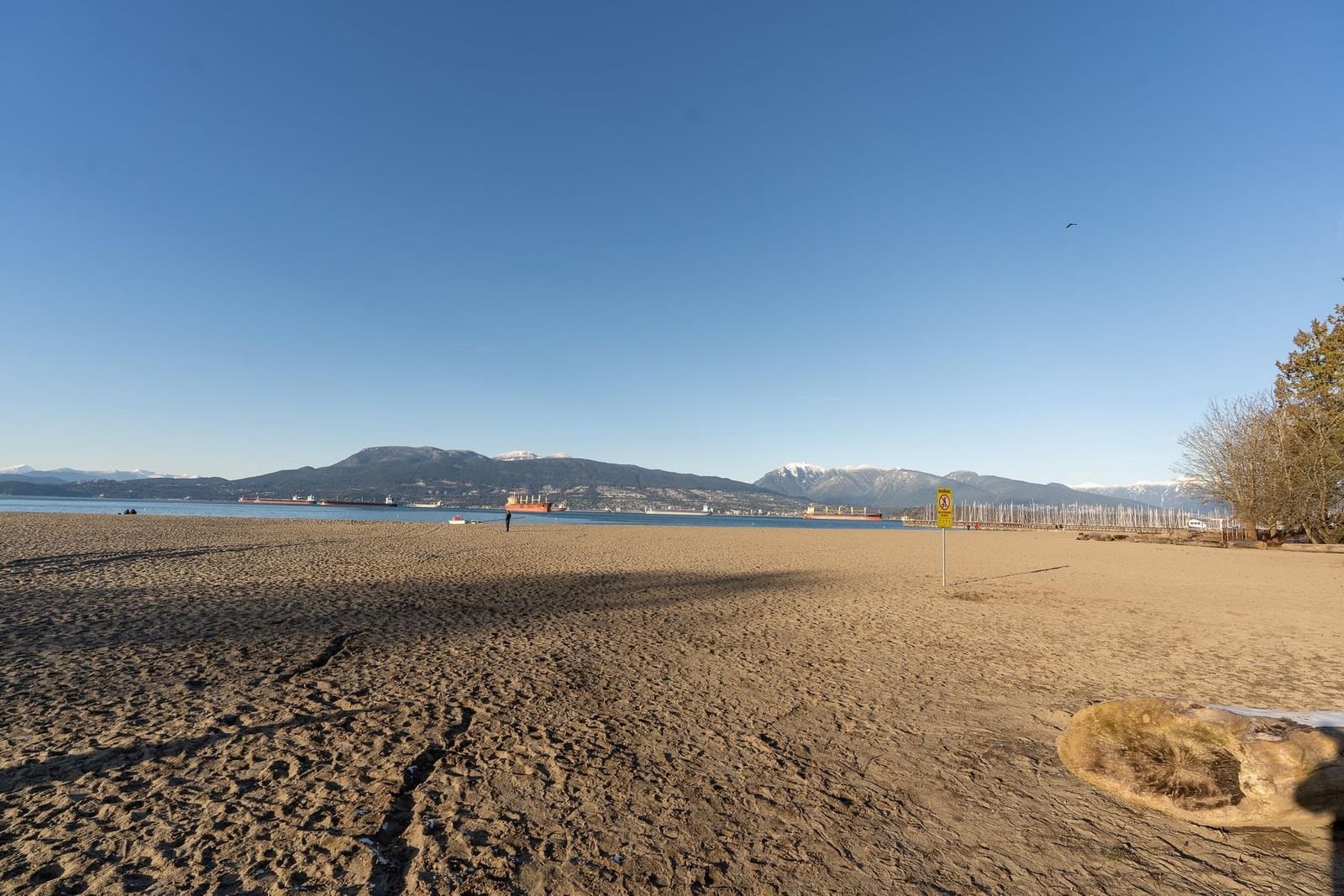 Listing Image 40