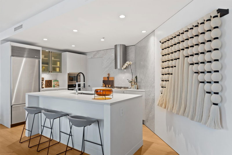 1701 - 1111 Alberni Street, Vancouver, V6E 4V2 | Image 3