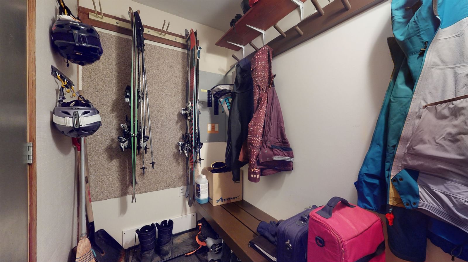 Listing Image 11