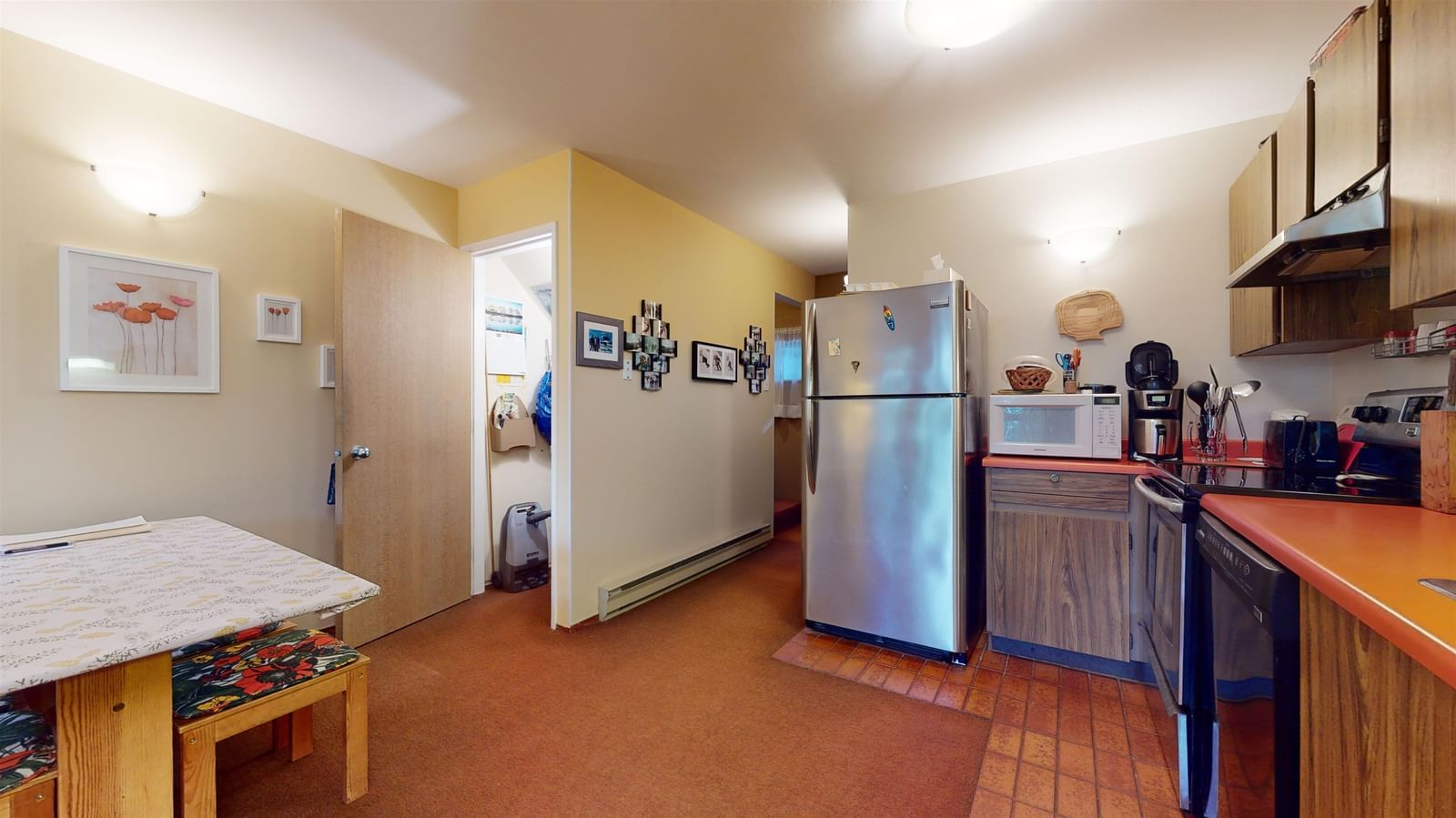 Listing Image 5