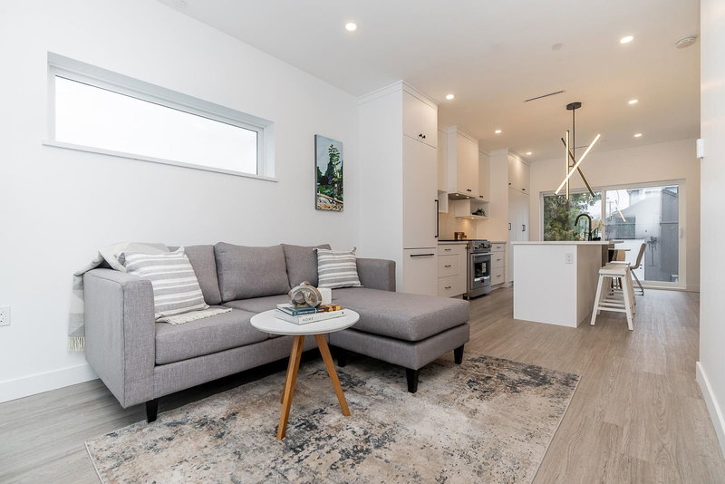 225 57th Avenue, Vancouver, V5X 1S6 | Image 2
