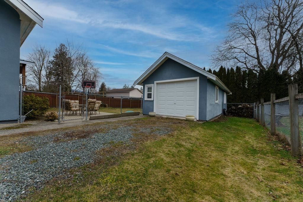 Listing Image 6