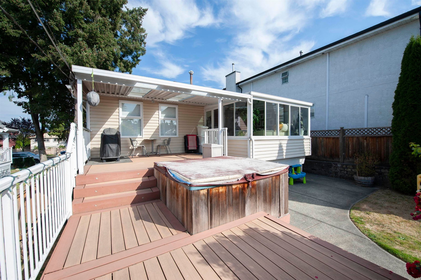 Listing Image 19