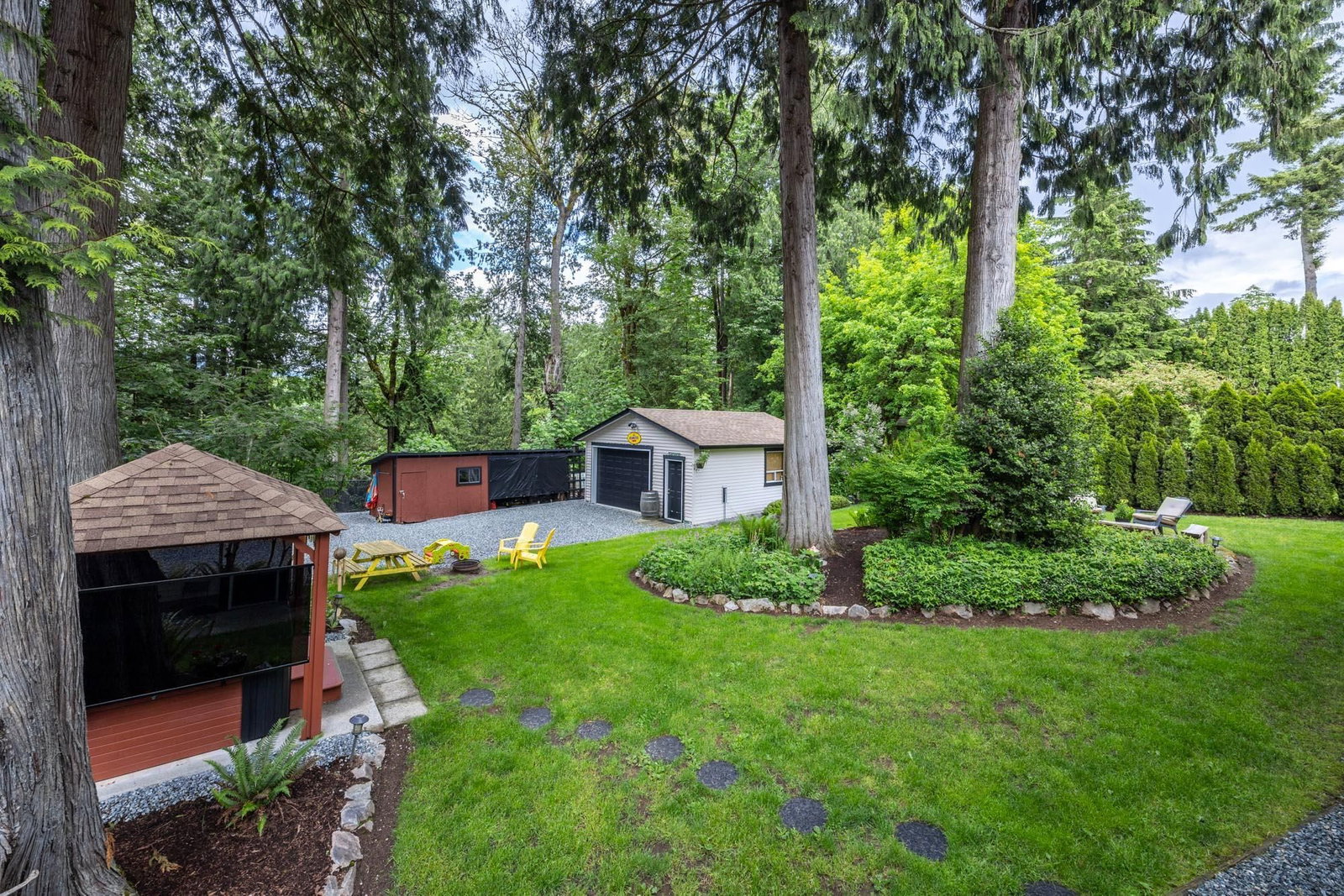 Listing photo 3