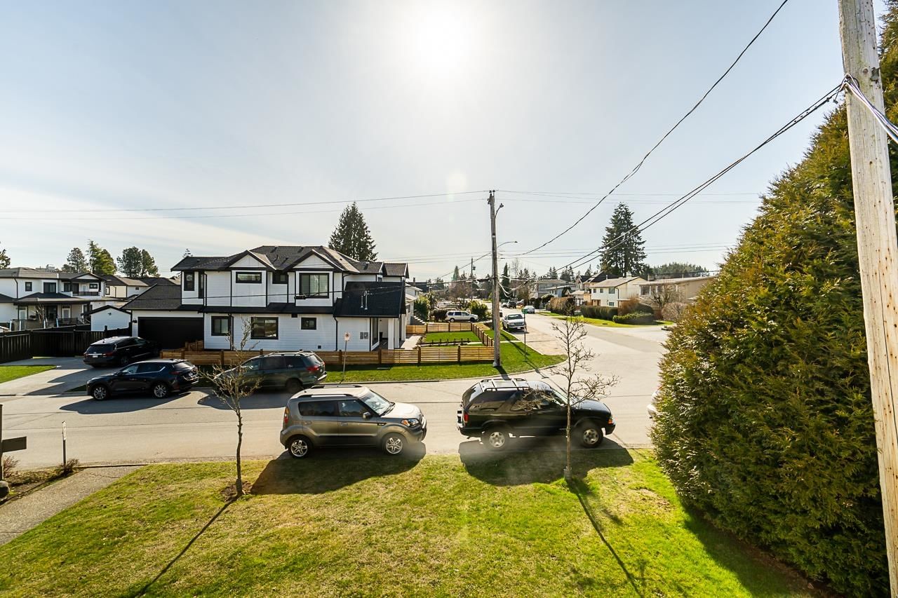 Listing Image 28