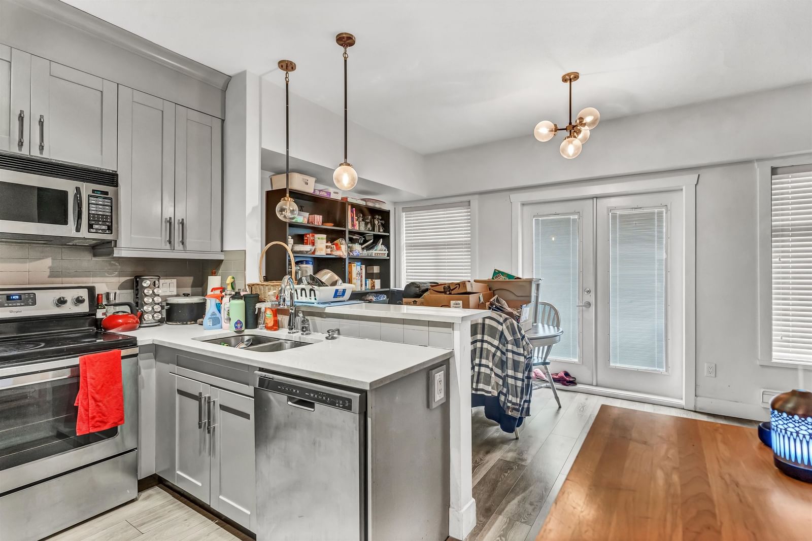 Listing Image 9