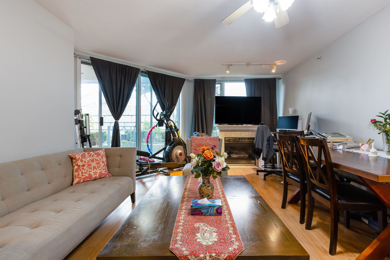 Listing Image 5