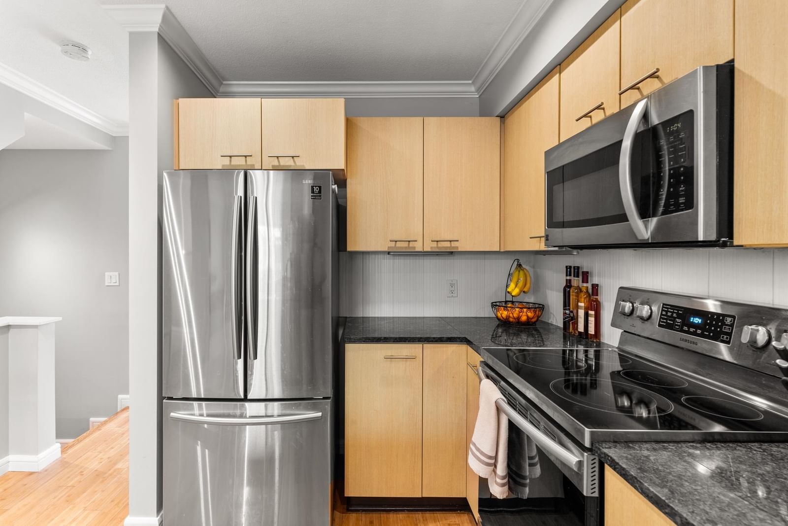 Listing Image 15