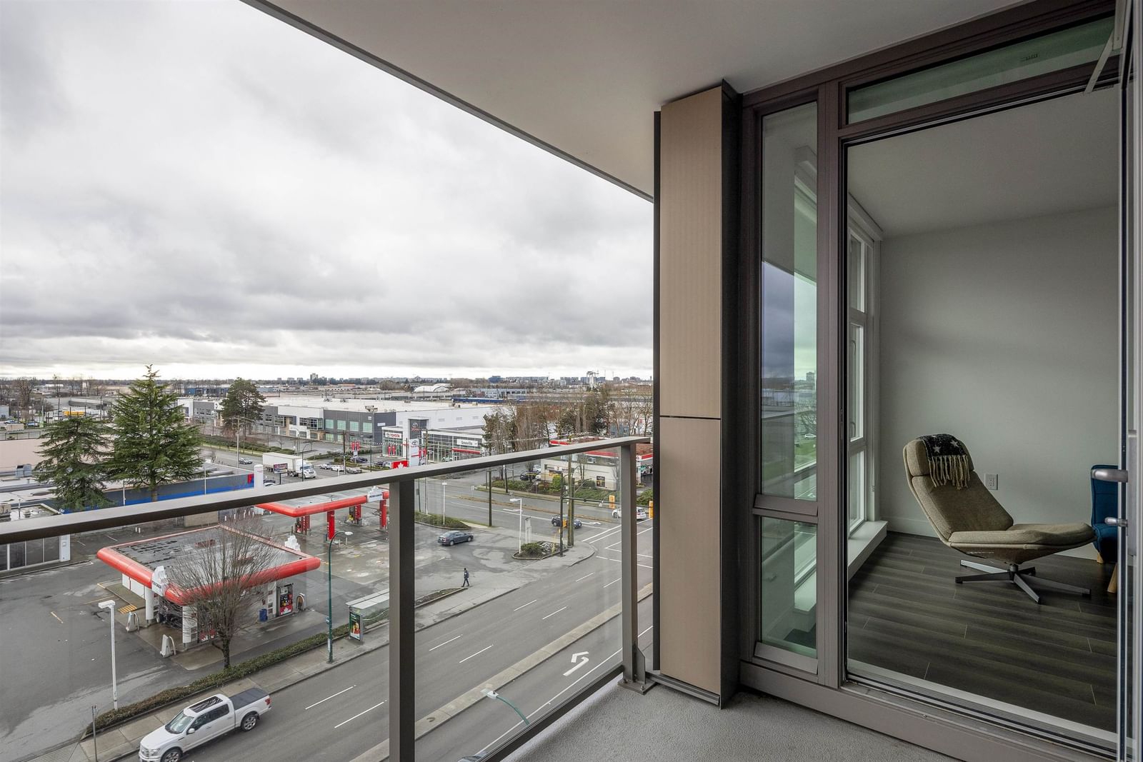 Listing Image 19