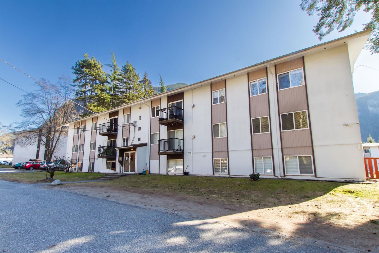 Listing Image 14