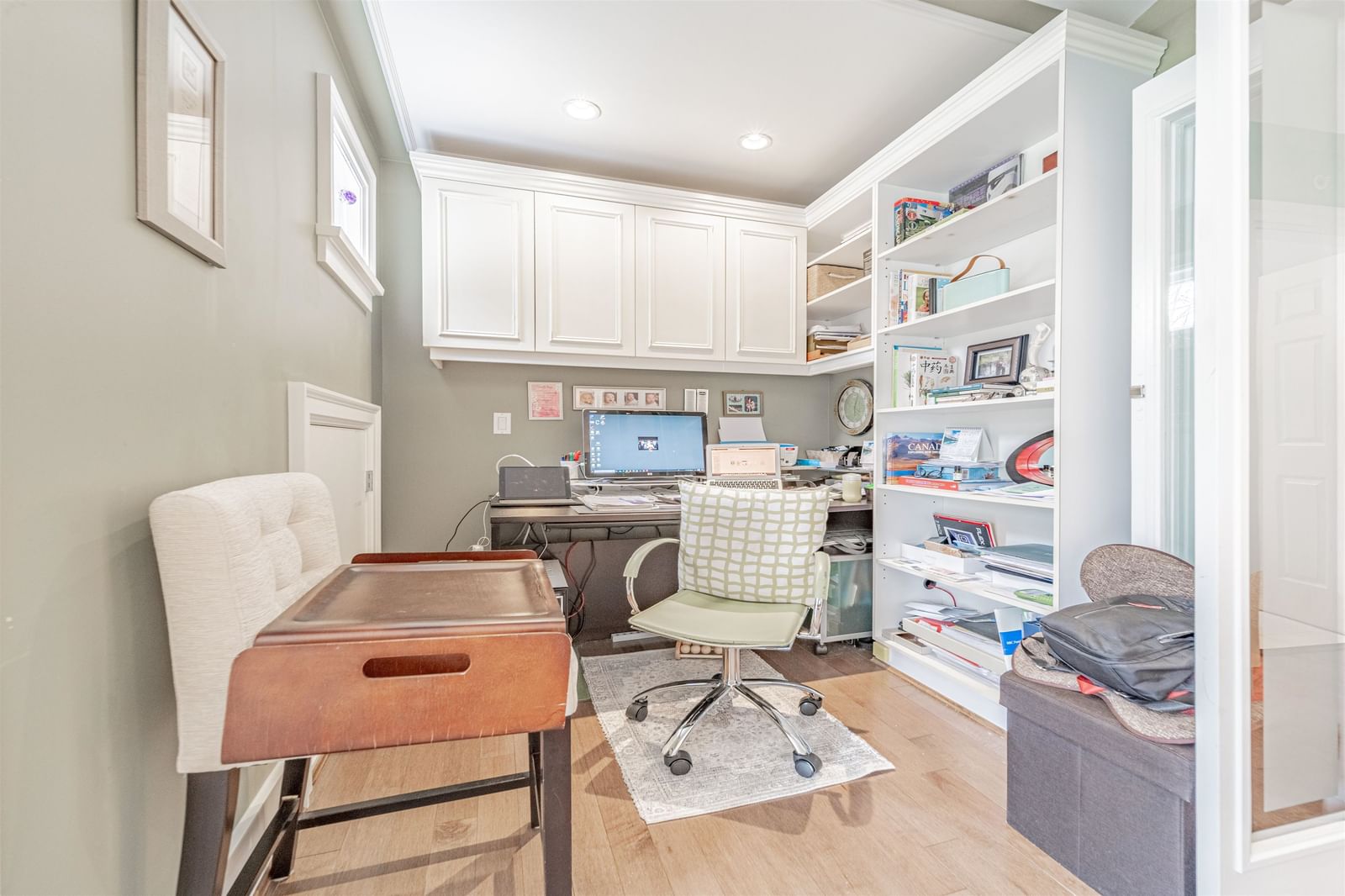Listing Image 14