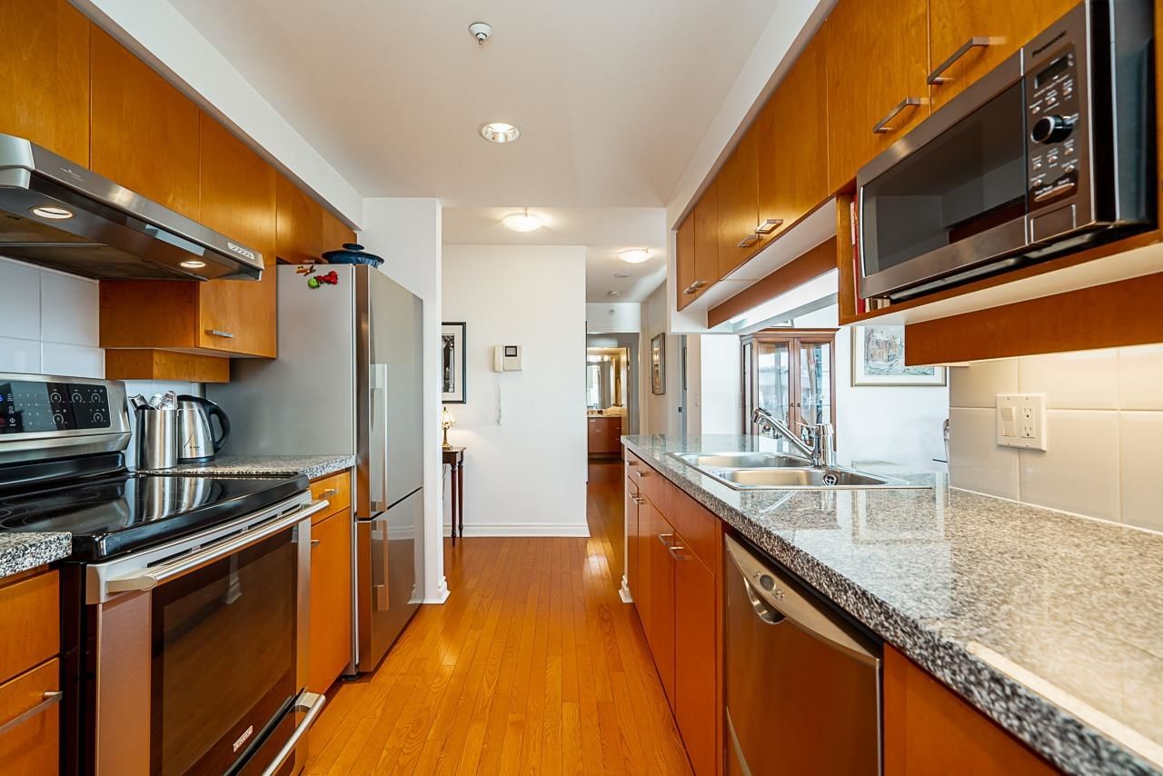Listing Image 11