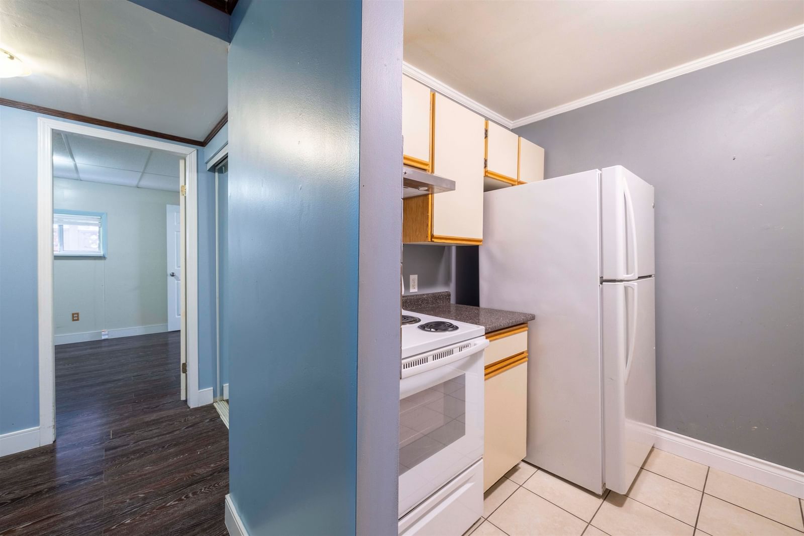 Listing Image 19