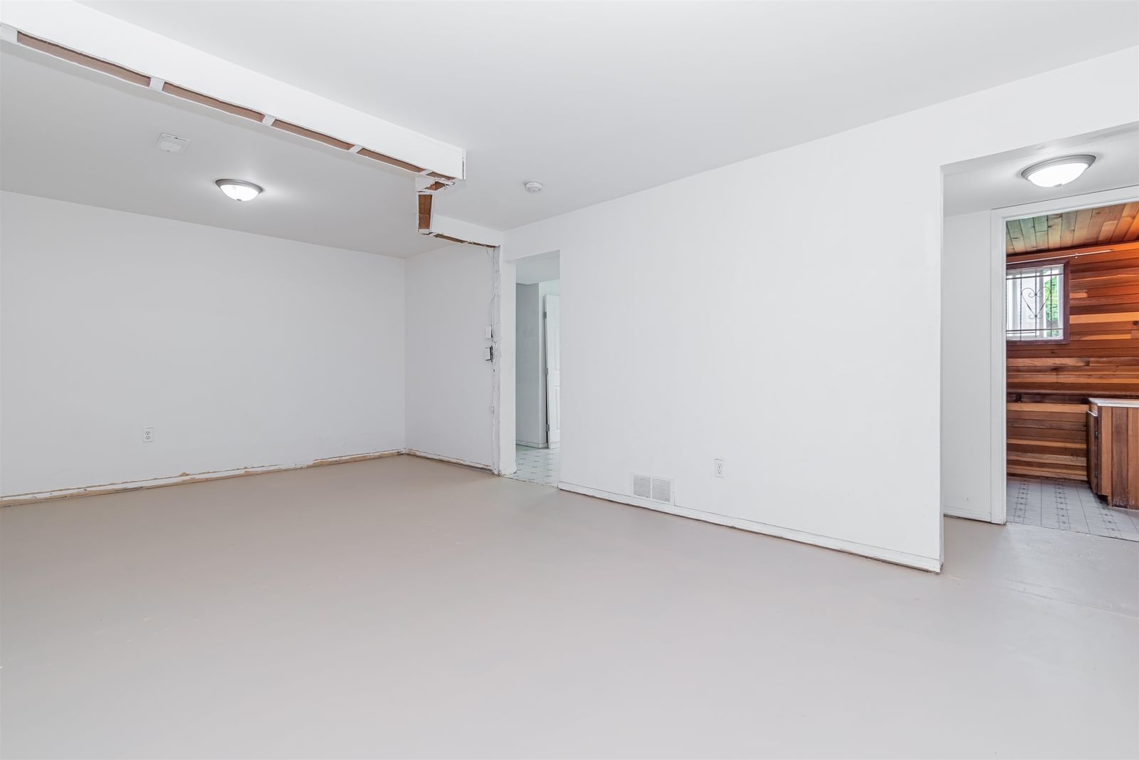 Listing Image 28