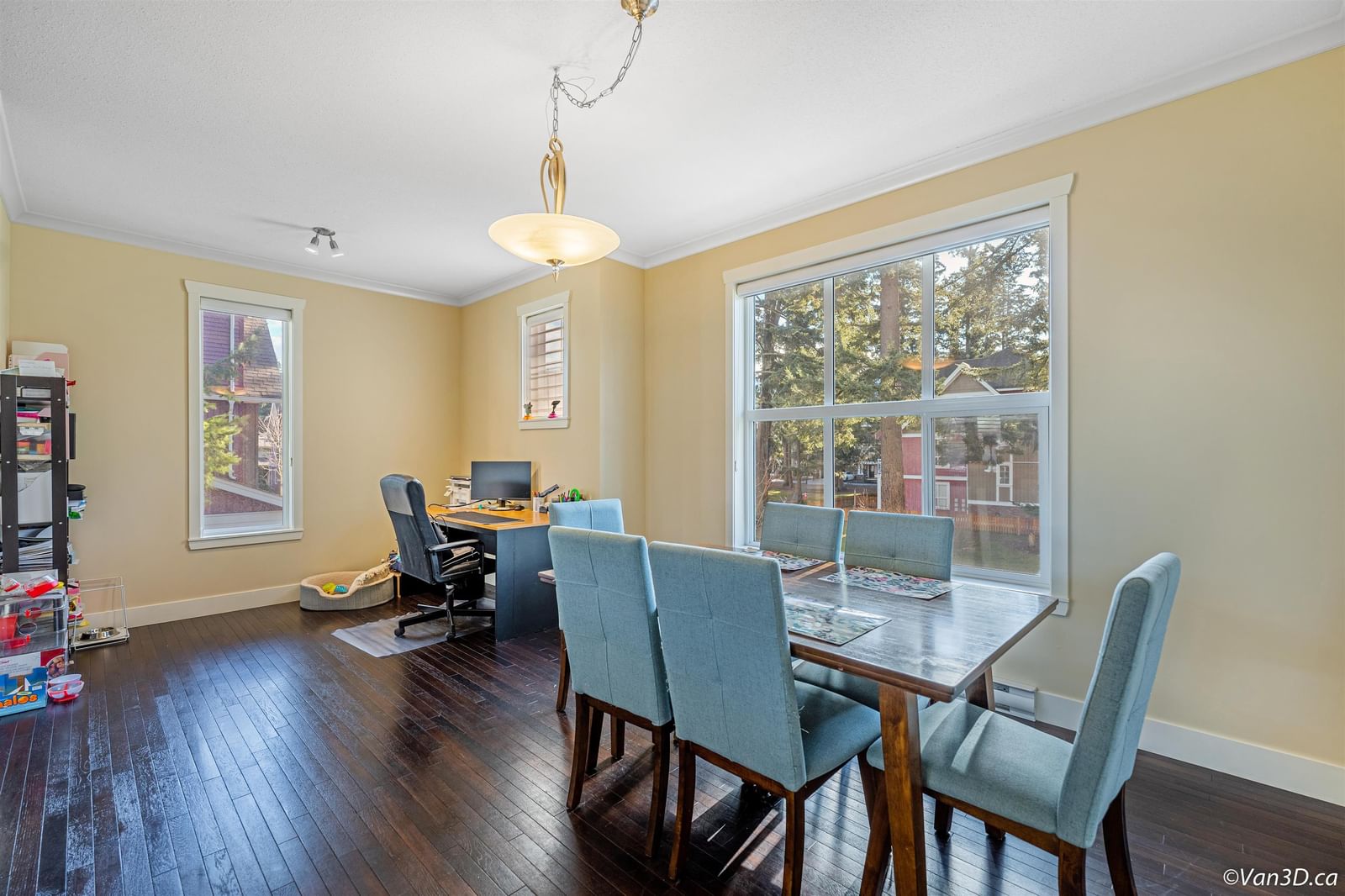 Listing Image 10