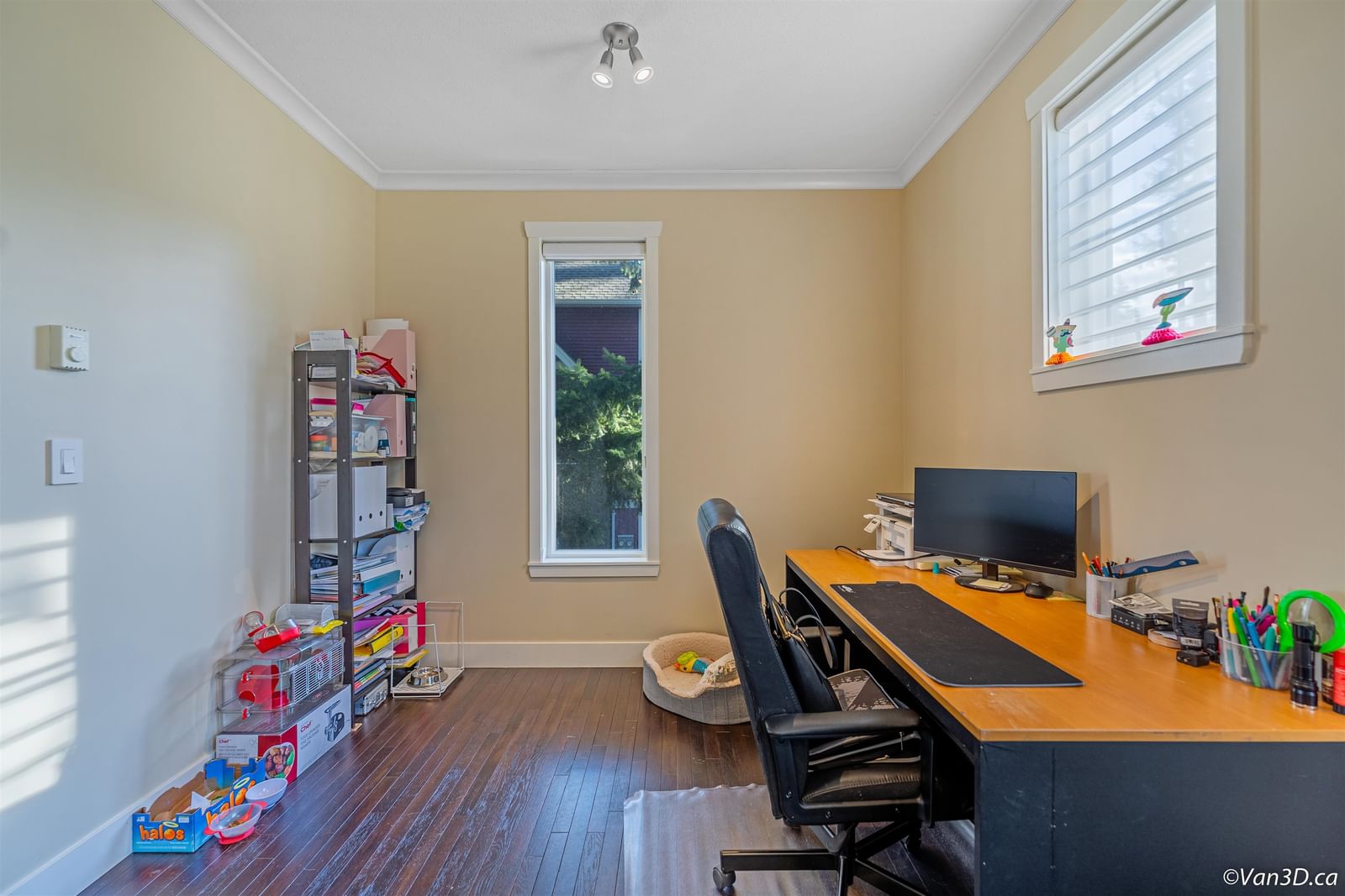 Listing Image 12