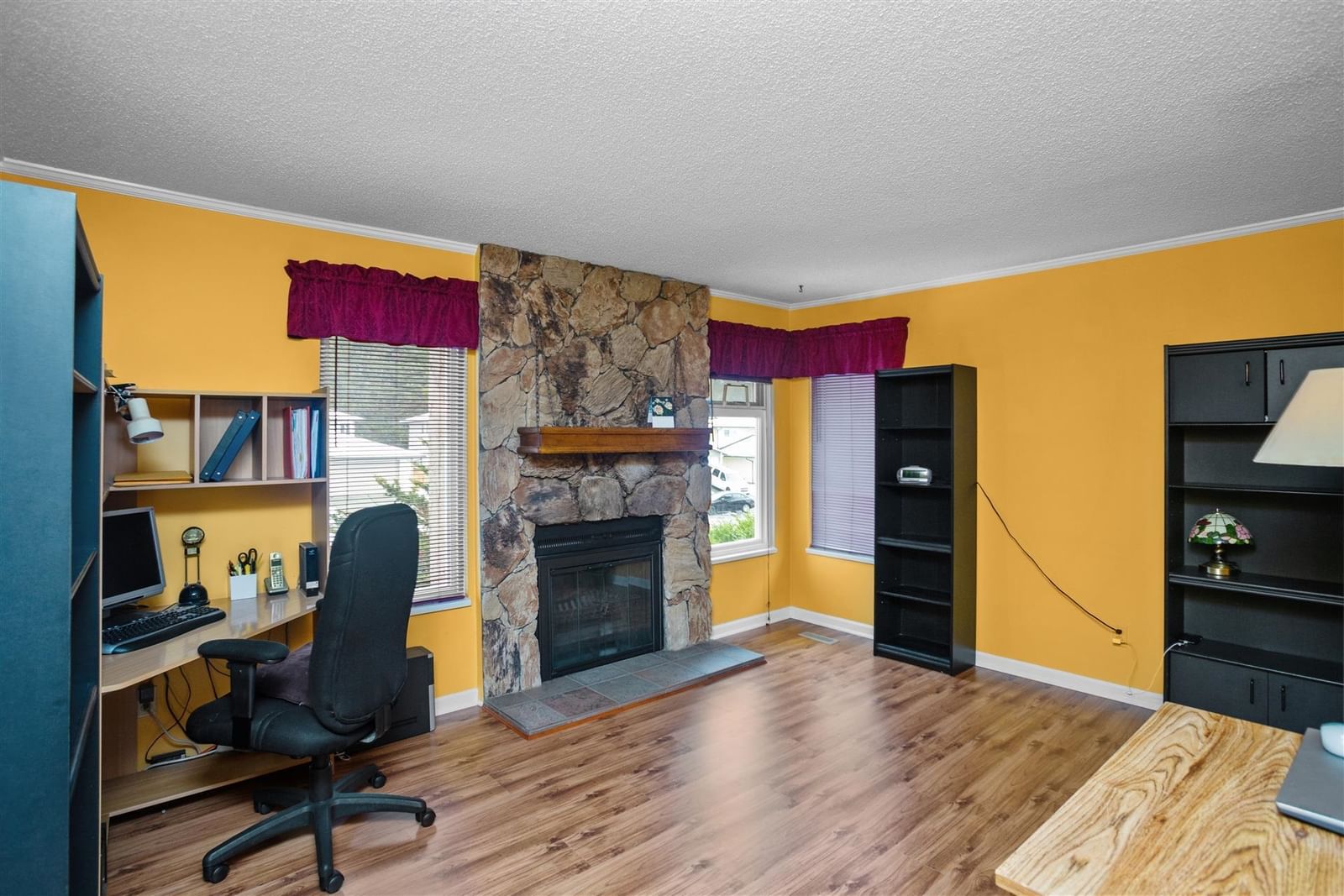 Listing Image 8