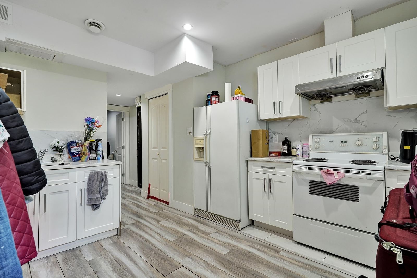 Listing Image 24
