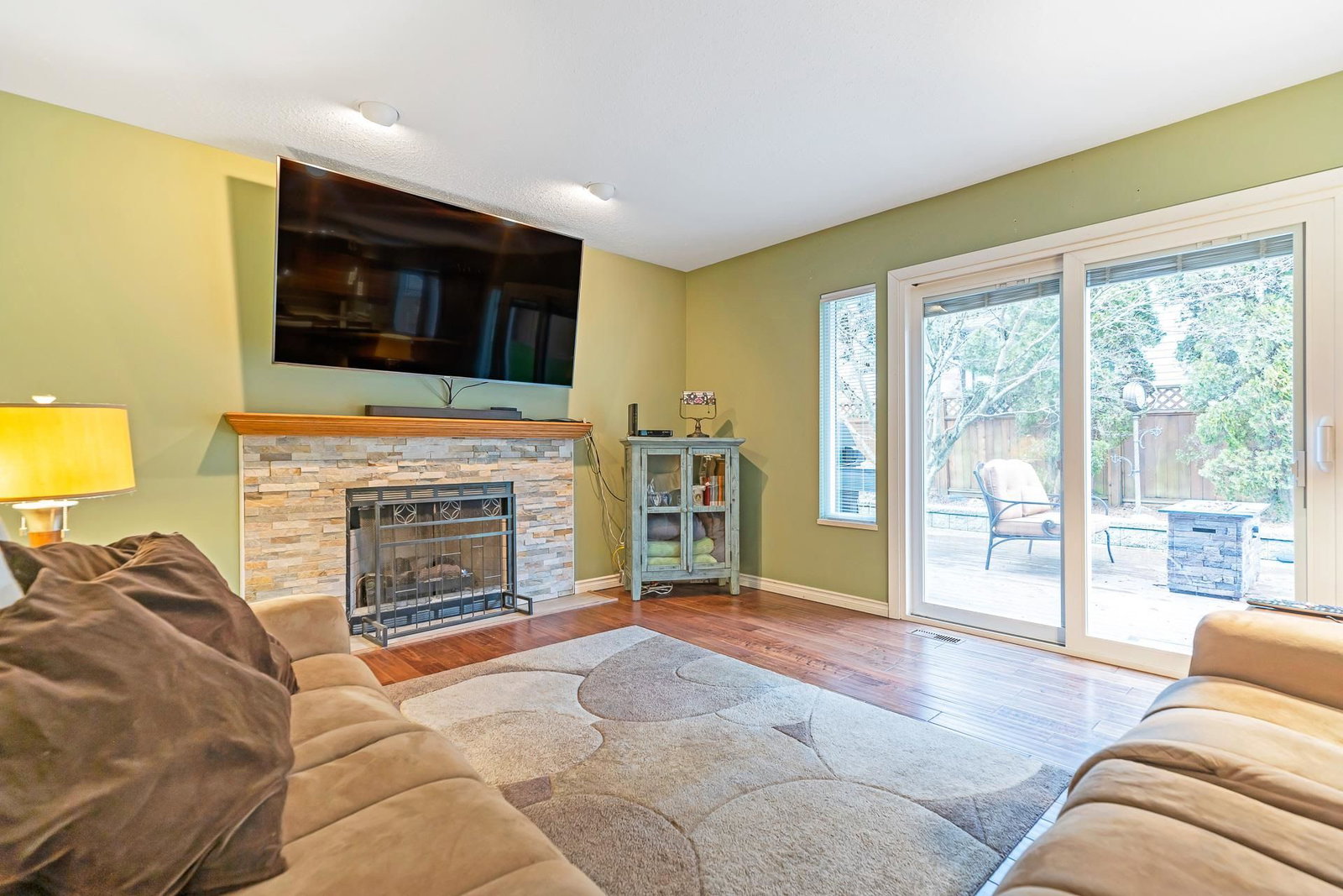 Listing Image 12