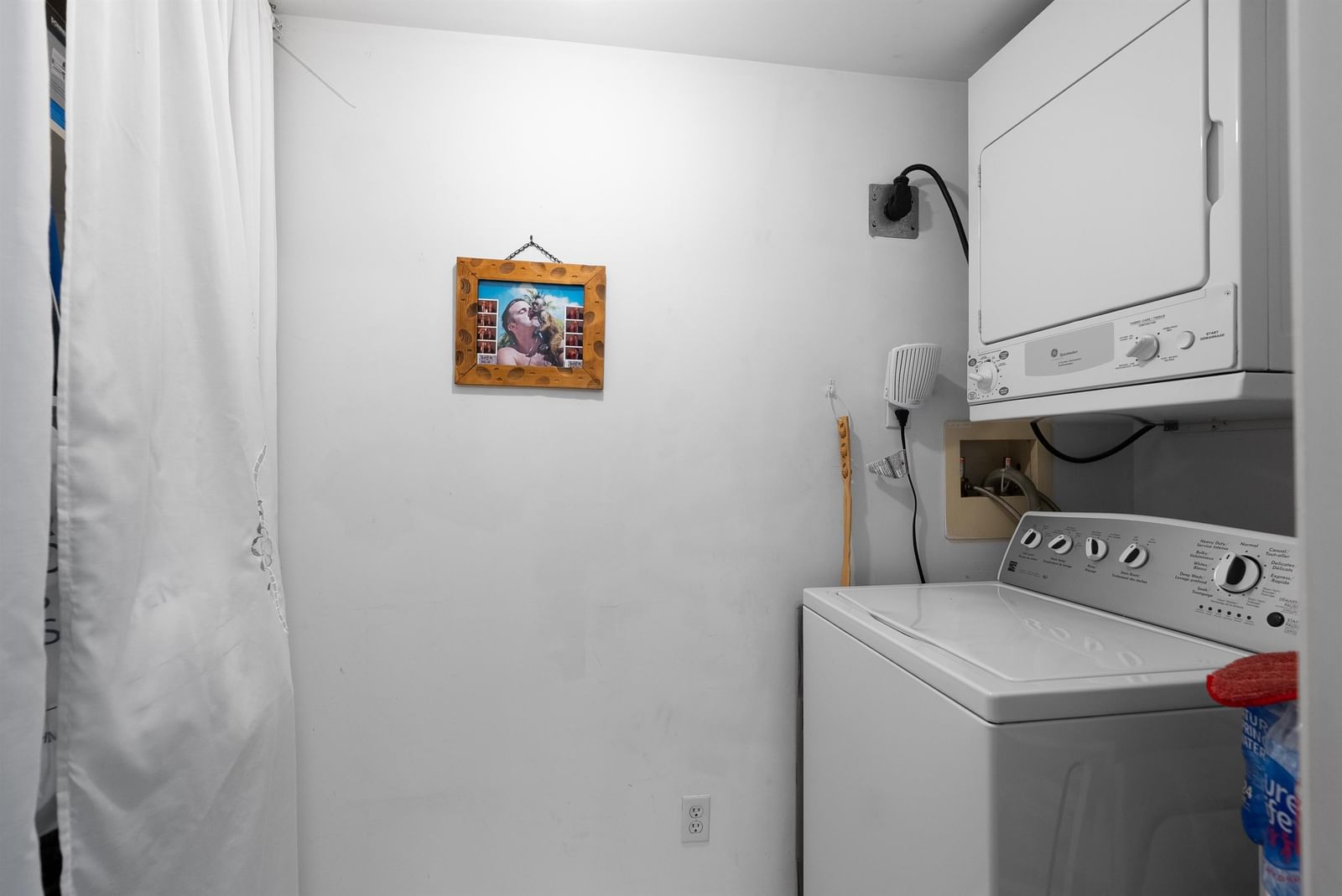 Listing Image 28