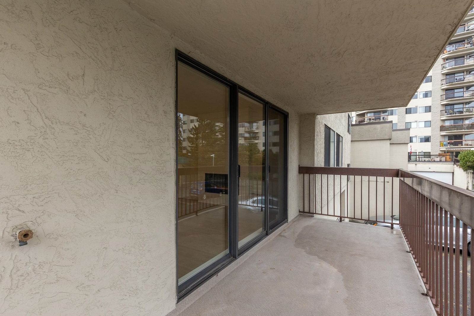 Listing Image 28