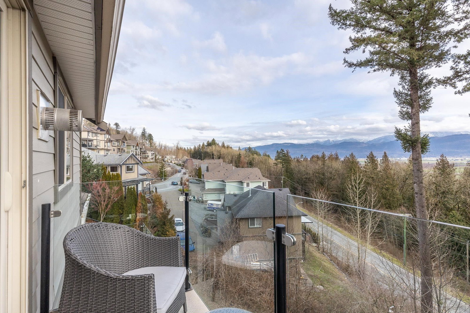 Listing Image 28