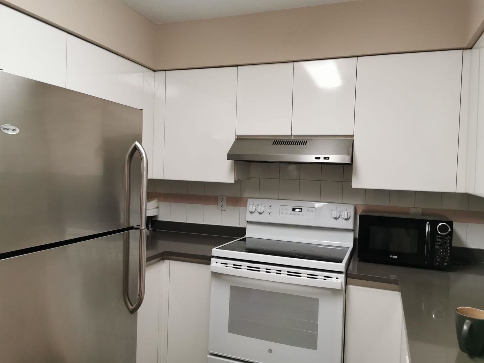 Listing Image 8