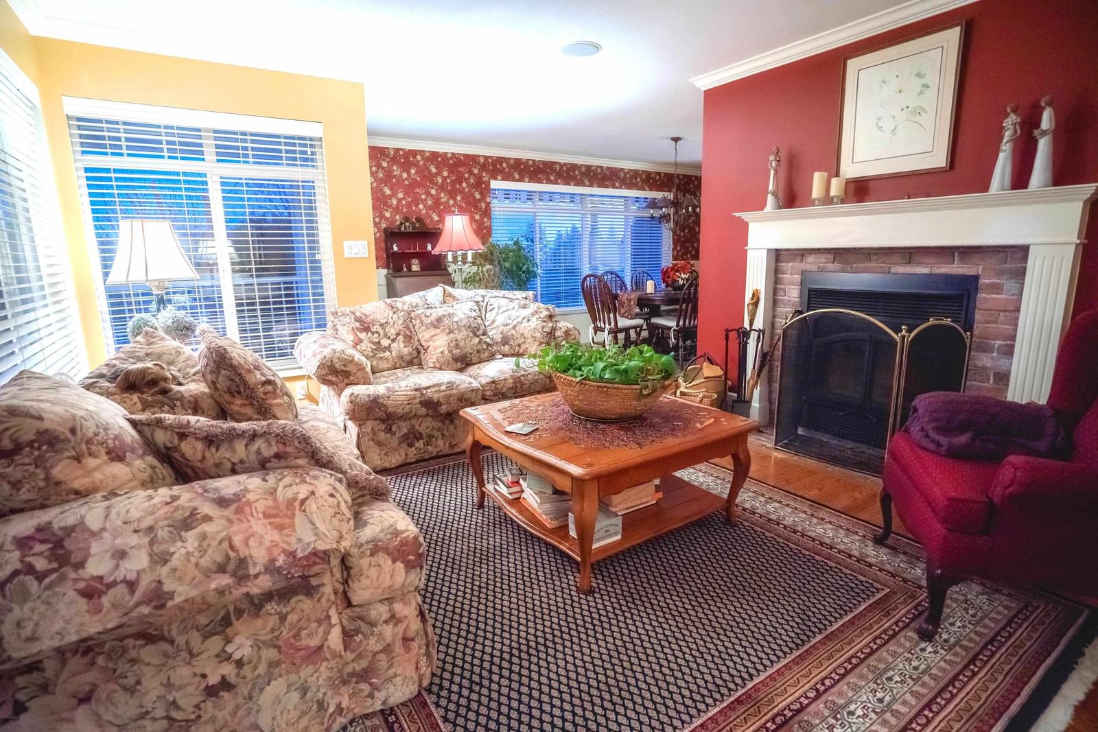 Listing Image 11