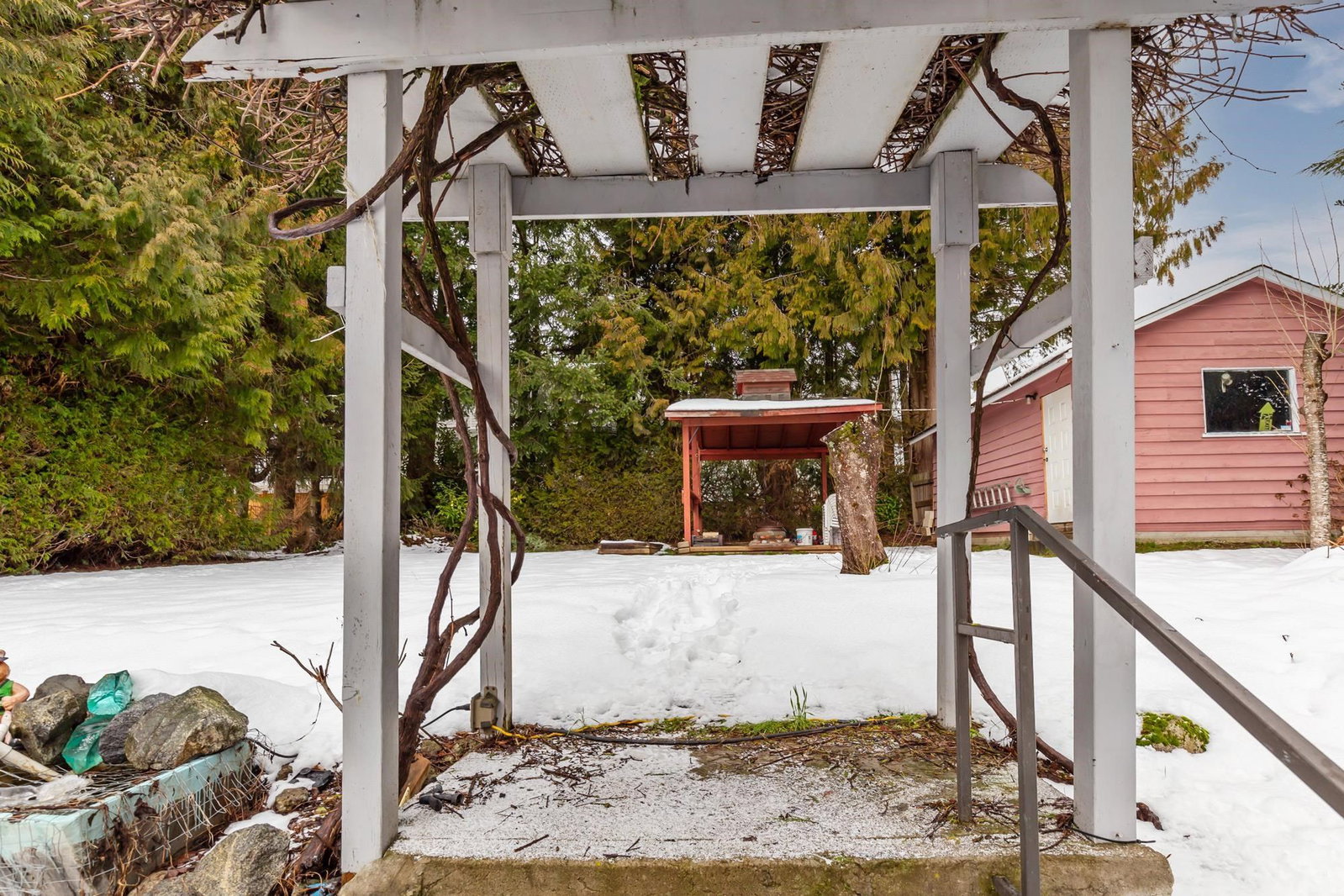 Listing Image 9