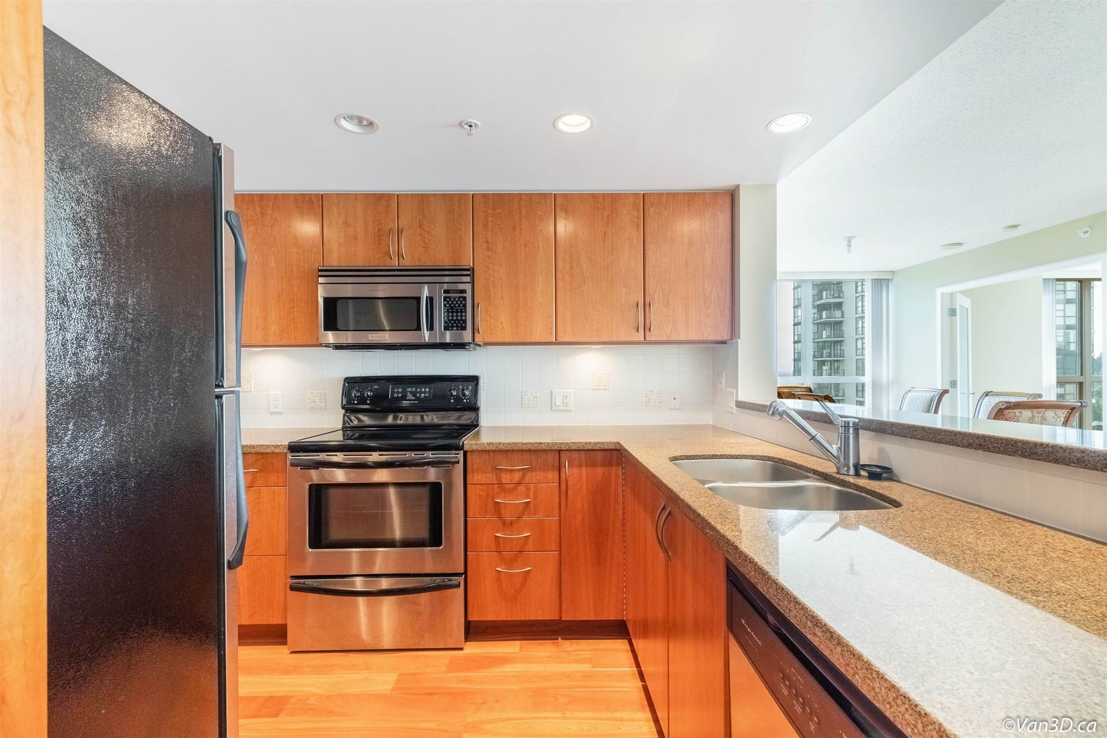 Listing Image 13