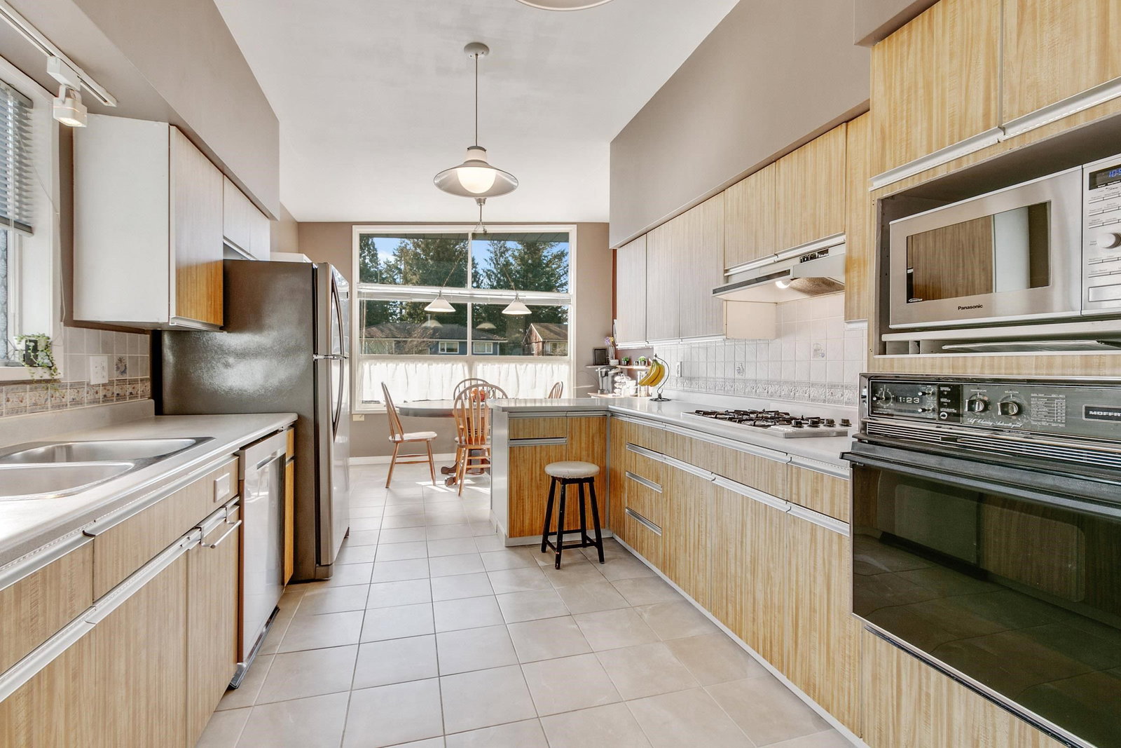 Listing Image 9