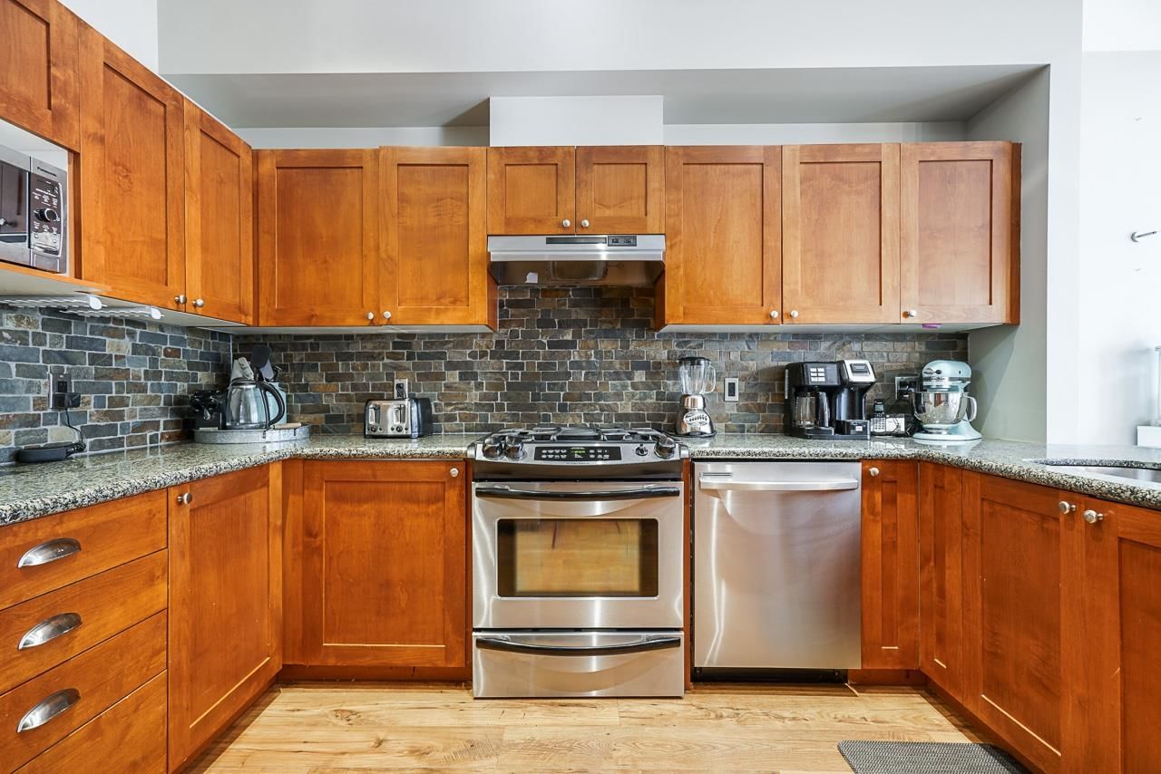 Listing Image 15