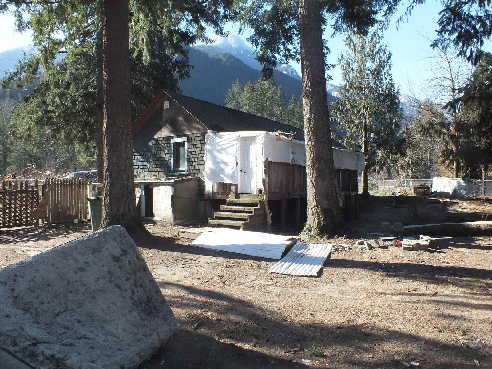 Listing Image 12
