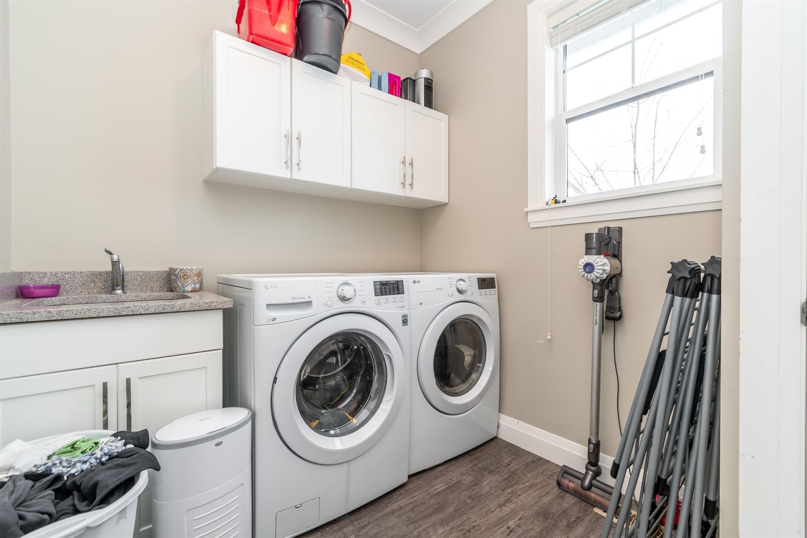 Listing Image 15