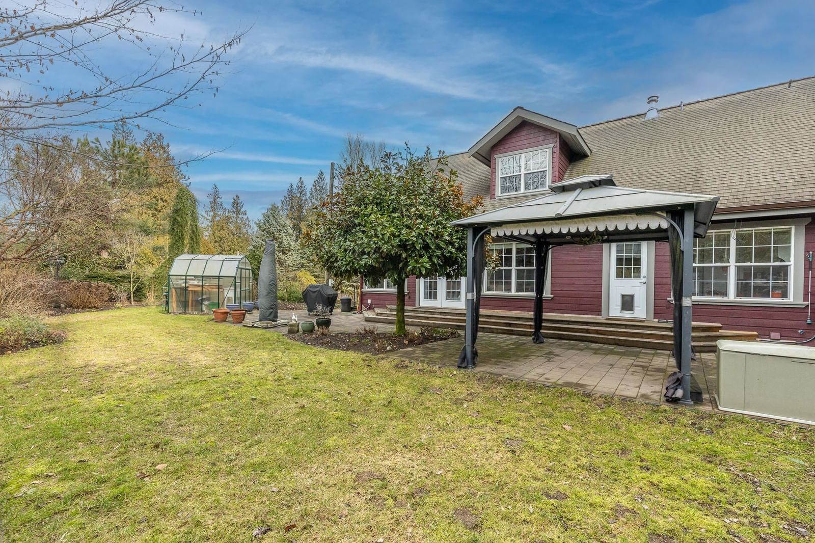 Listing Image 5