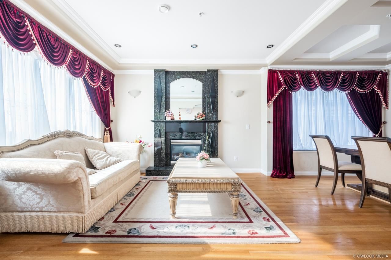 Listing Image 3