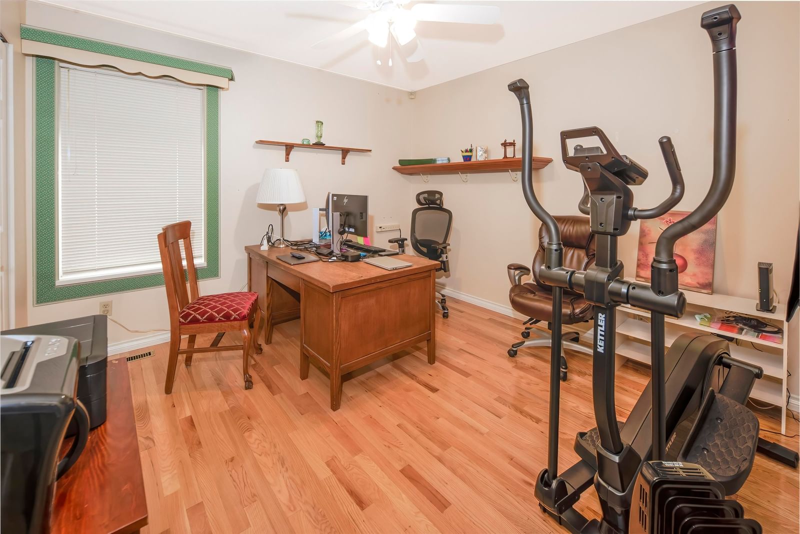Listing Image 18