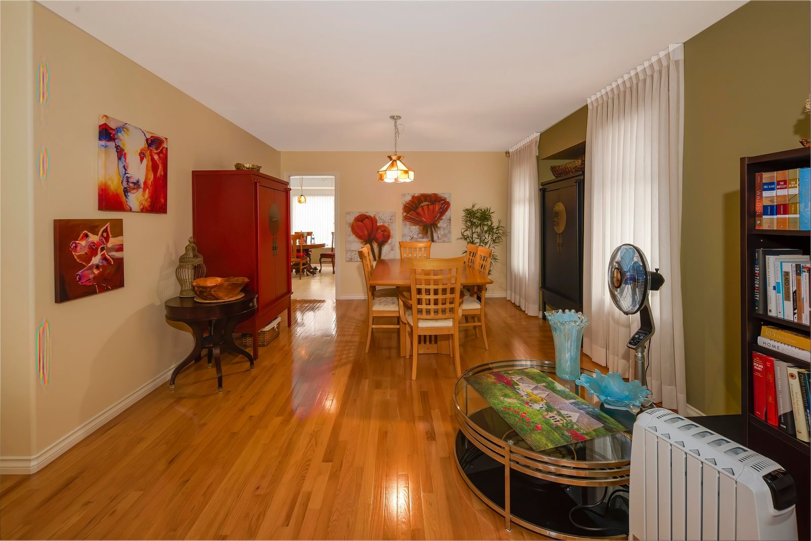 Listing Image 7