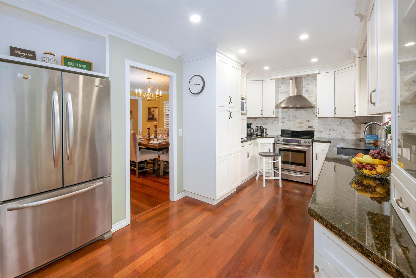Listing Image 19