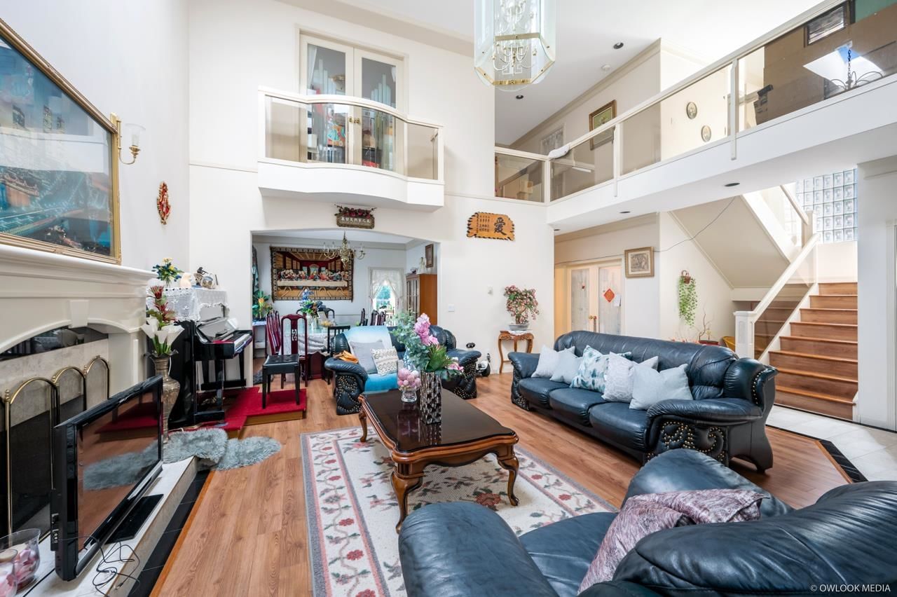 Listing Image 3