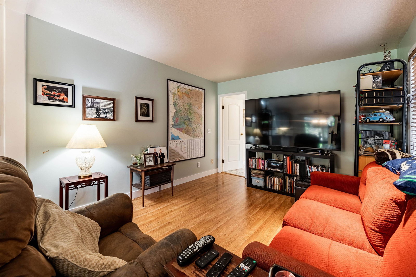 Listing Image 14