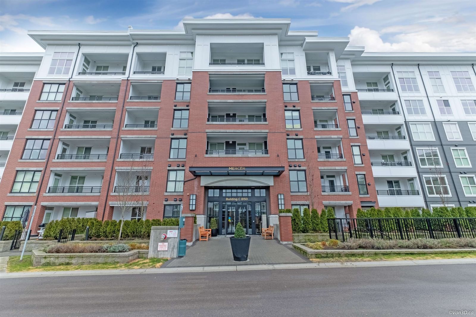 Listing Image 18