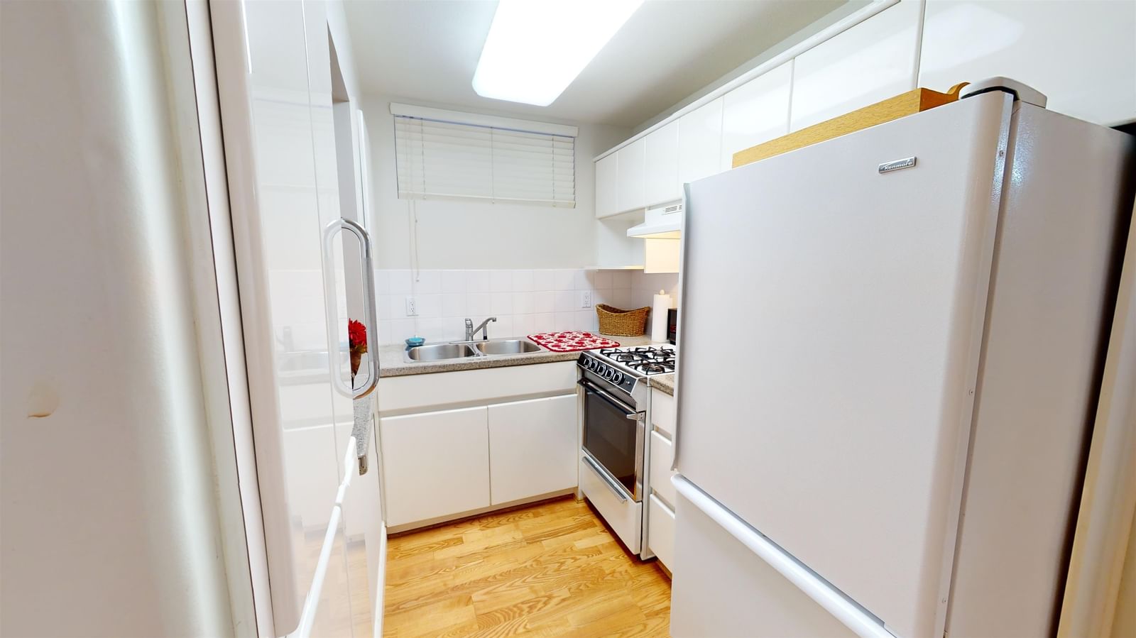 Listing Image 22