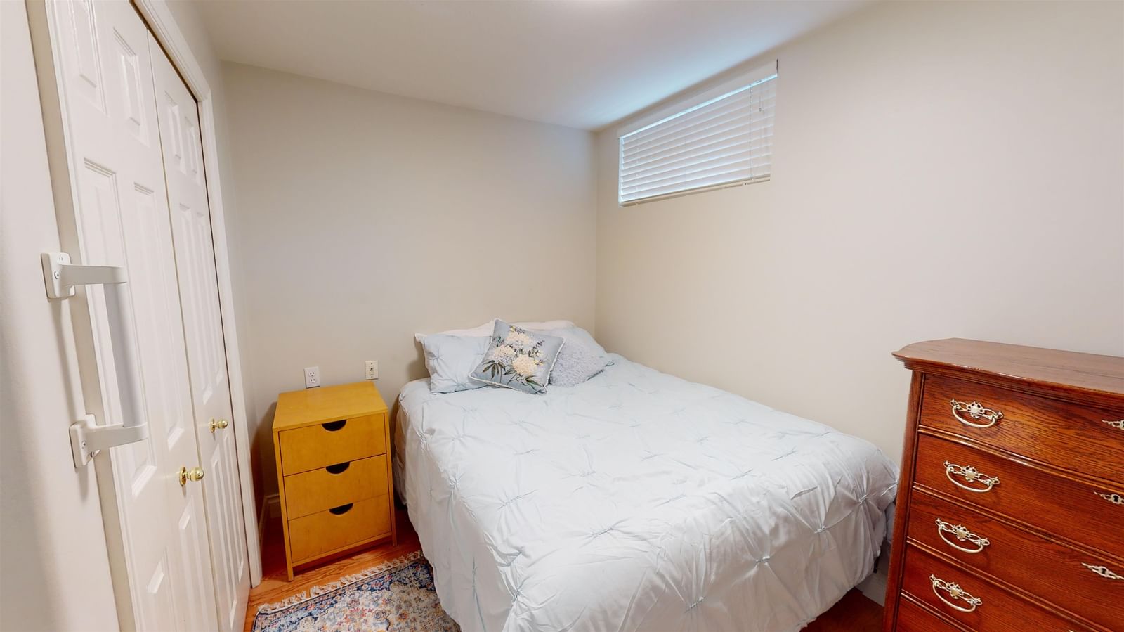 Listing Image 23
