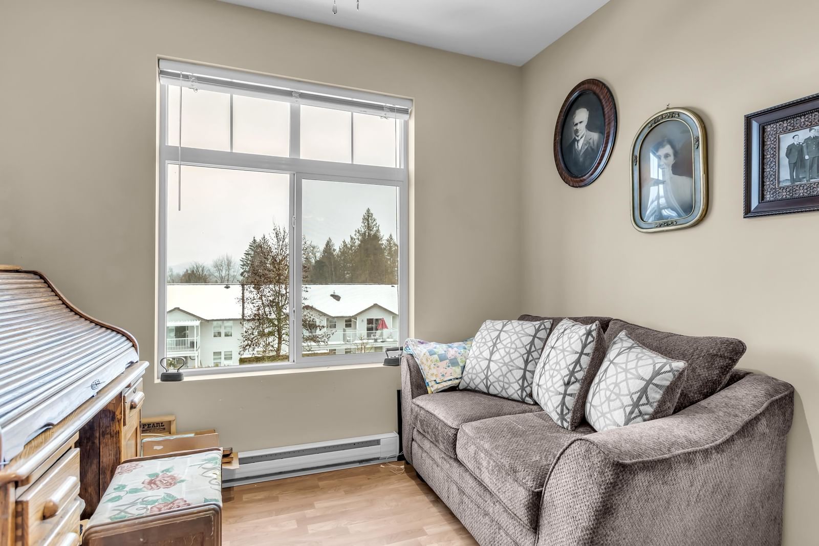 Listing Image 19